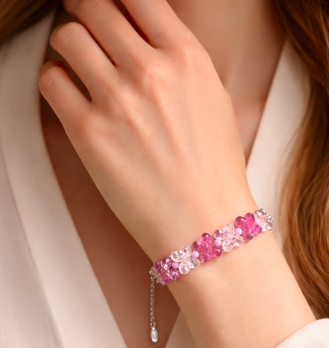 دستبند مدل پروانه شیشه ای و صدف