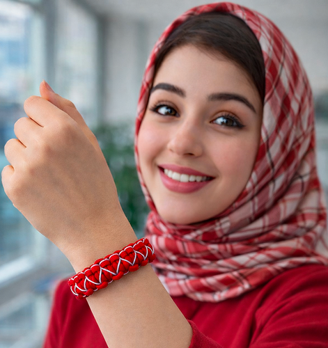 دستبند پاراکورد قرمز طرح قلب